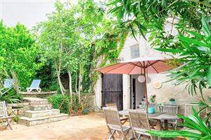 CHARMING BASTIDE WITH POOL AND GARDEN IN THE HEART OF THE VILLAGE