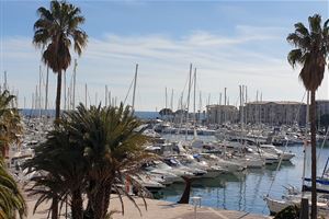 3 BEDROOM APARTMENT WITH FULL VIEW PORT FREJUS