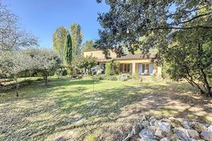NICE HOUSES, 3 BEDROOMS, 2 BATHROOMS  WITH LOVELY GARDEN OF 2800M
