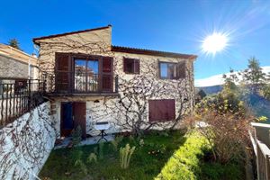 TOWN HOUSE IN COURSEGOULES