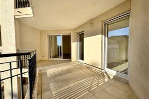 2 BEDROOM APARTMENT WITH 2 GARAGES IN DRAGUIGNAN