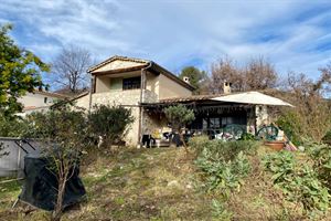 HOUSE TO RENOVATE IN TOURETTES SUR LOUP