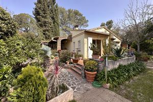 HOUSE IN SAINT RAPHAEL