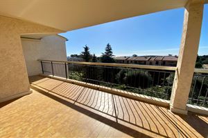 2 BEDROOM APARTMENT WITH GOOD VIEW IN VENCE