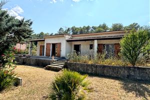 HOUSE WITH POOL IN THORONET