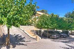 SPACIOUS PROVENÇAL-STYLE ESTATE TO ENJOY AND WELCOME GUESTS