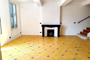 5 BEDROOM APARTMENT IN DRAGUIGNAN