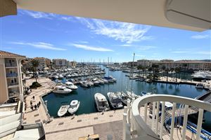 2 BEDROOM APARTMENT WITH VIEW IN PORT FREJUS