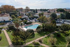 3 BEDROOM APARTMENT IN RESIDENCE WITH POOL IN FREJUS